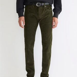 NEW J. Crew men’s 484 slim fit corduroy brown/olive pants